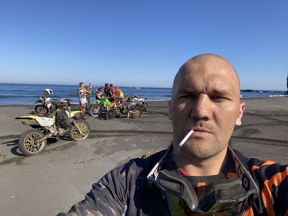  -,   ˸, 37 ,   ,   