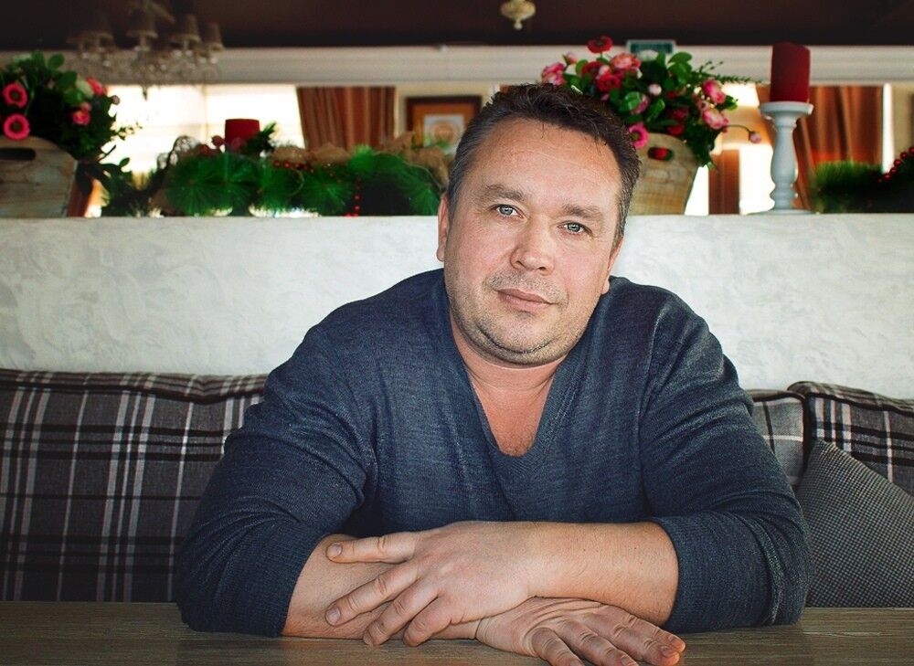  15783898  Oleg, 49 ,    