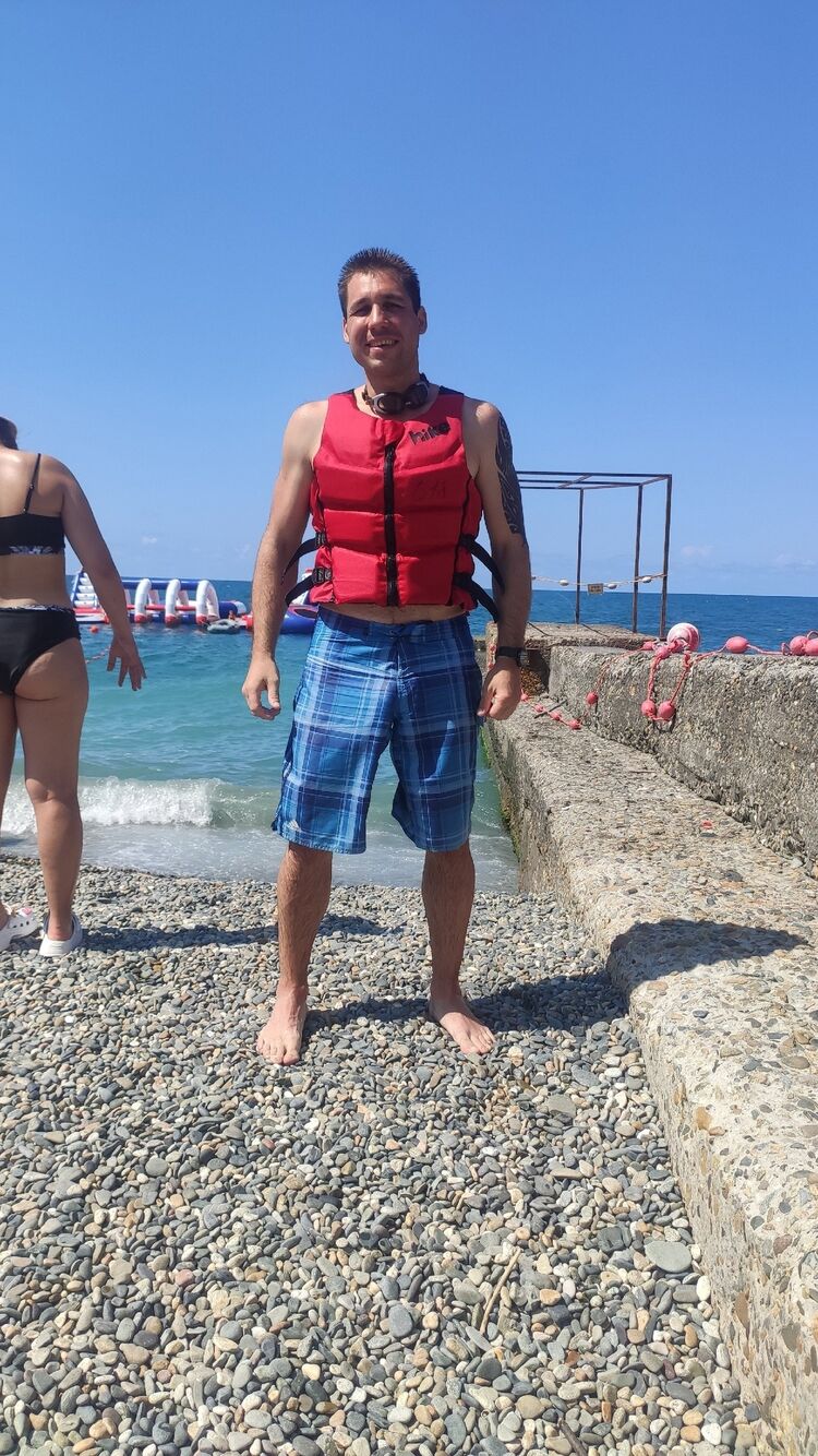  49077998  , 36 ,    -