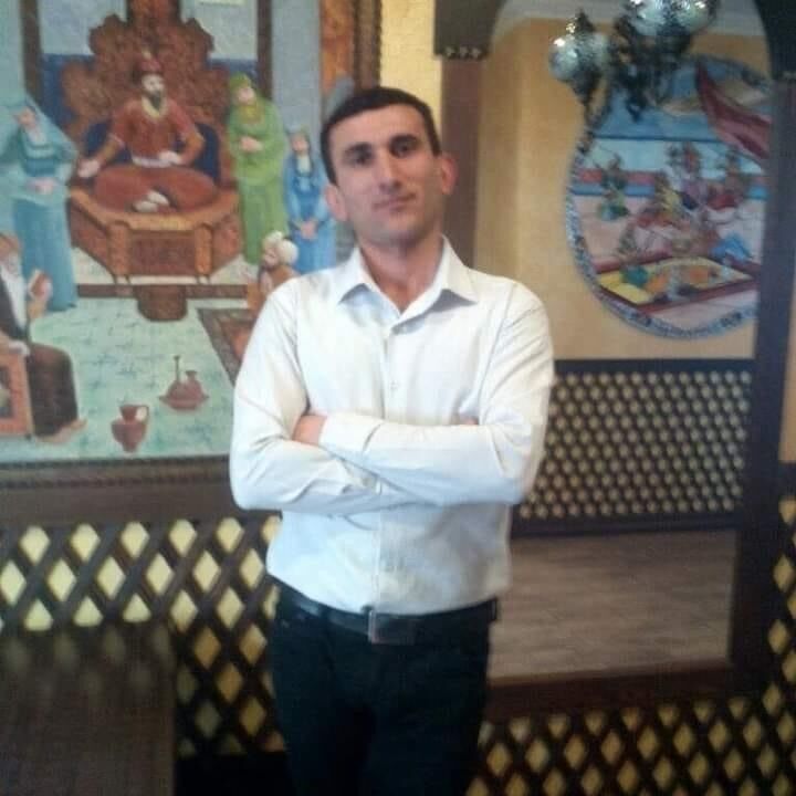  33804528  Timur, 44 ,    
