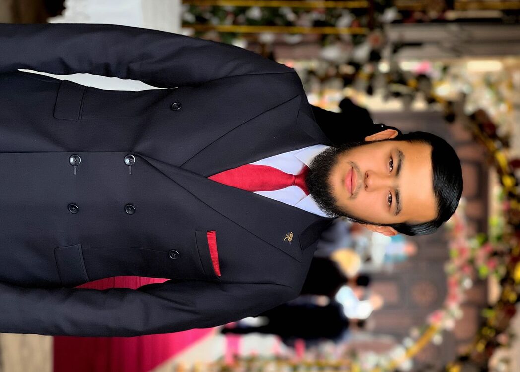  32378938  Rasul, 26 ,    