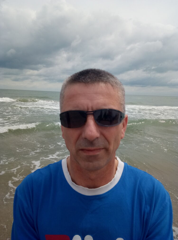  ,   Oleg, 51 ,   ,   