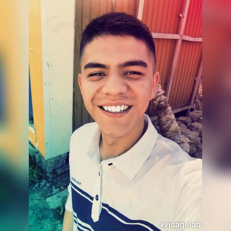  ,   Bek, 32 ,   