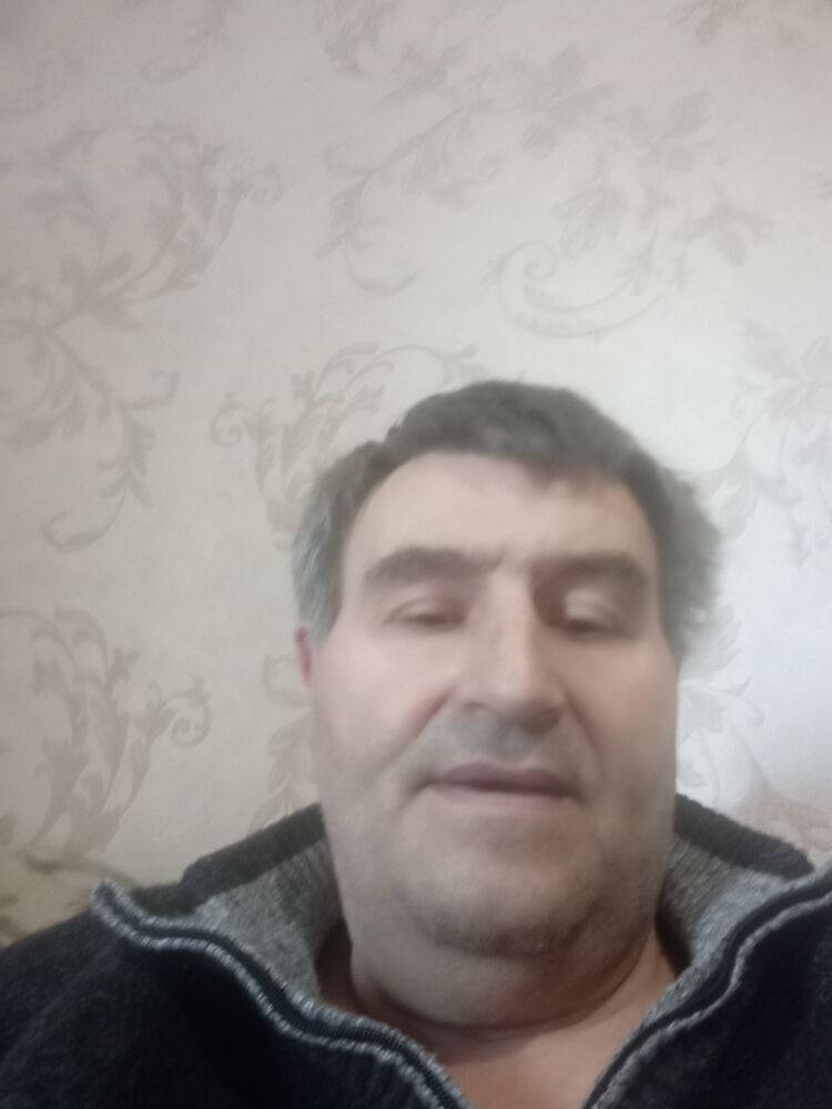  25385088  Alexei, 61 ,    
