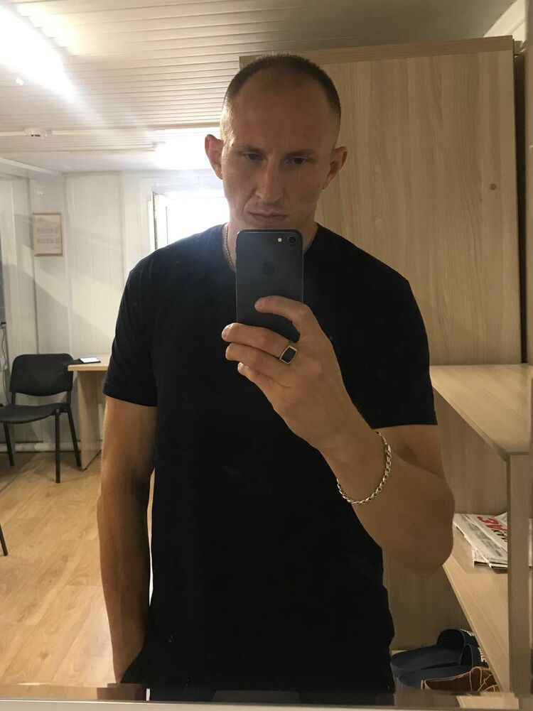  ,   VIKTOR, 31 ,   ,   