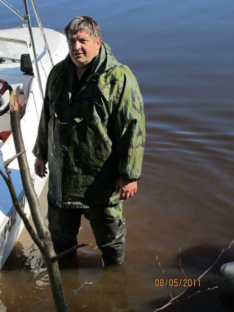  10761668  , 56 ,    -