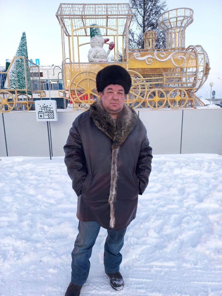  47598358  Dmitry, 52 ,    