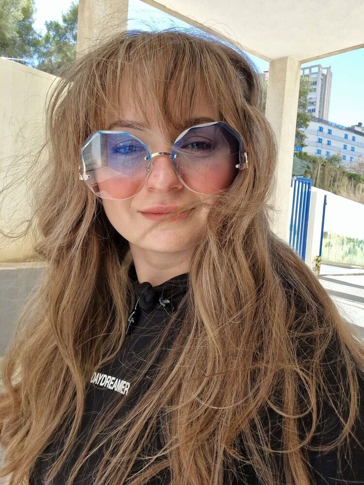  Benidorm,   , 32 ,   ,   