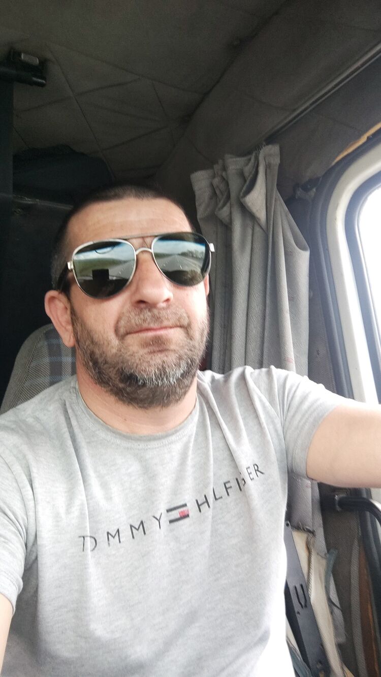  33983298  , 44 ,    