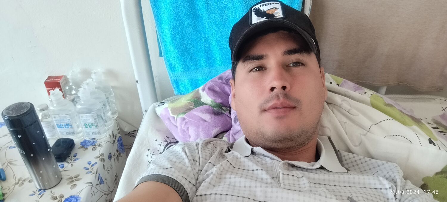  -,   Sahat, 33 ,   
