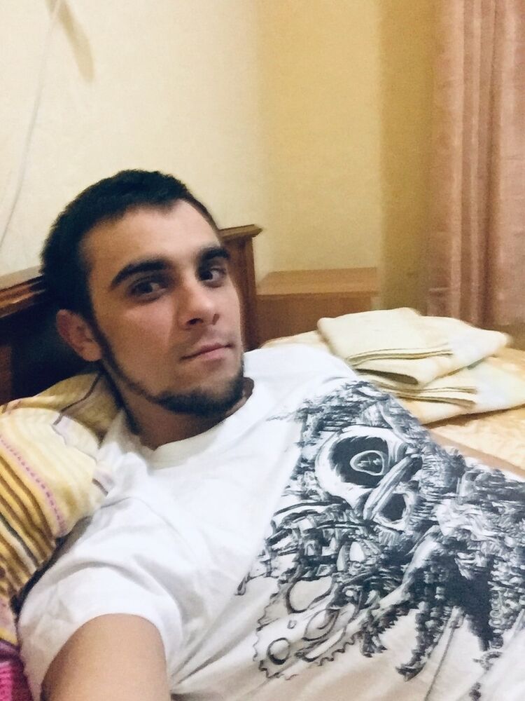  15237618  , 34 ,    