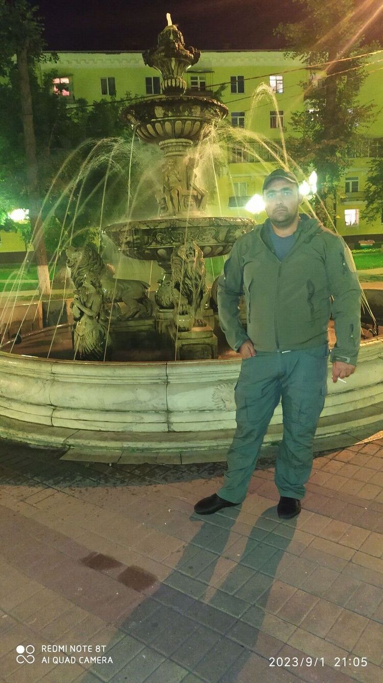  44066108  Vahe, 32 ,    