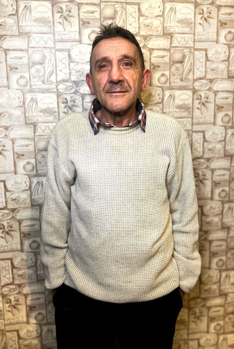  50577128  Mikhail, 65 ,    