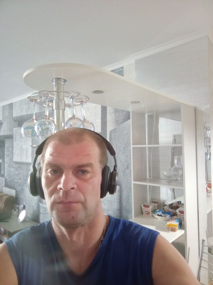  44387738  , 46 ,    