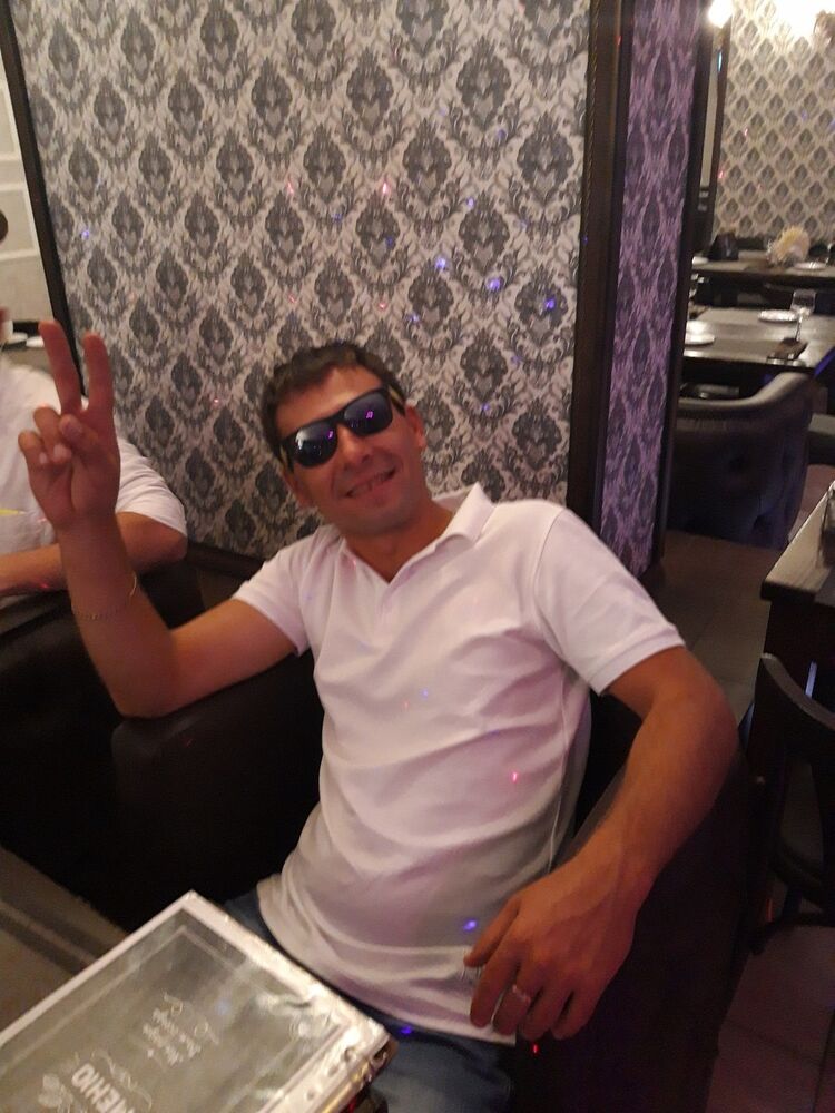  15135448  Roman, 36 ,    