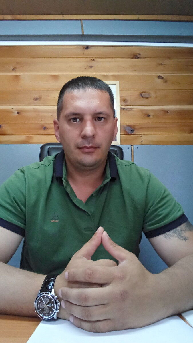 ,   Dimon, 42 ,   