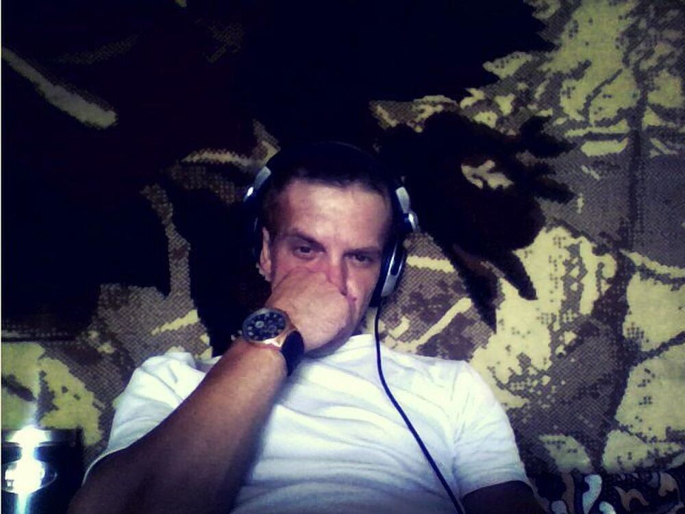  44124838  , 39 ,    
