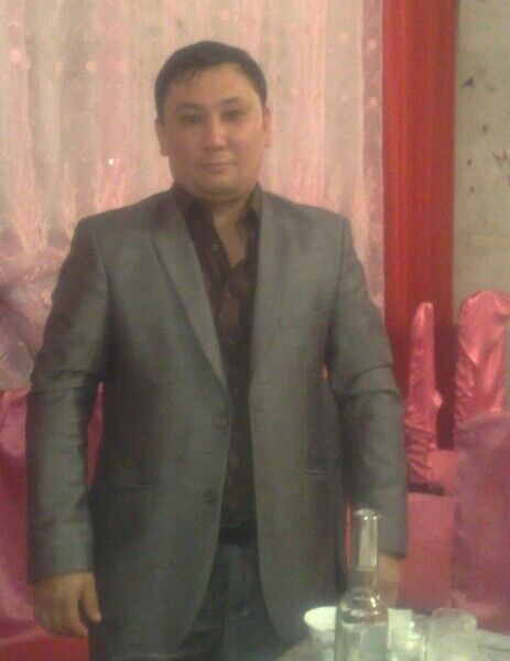  ,   Armani, 49 ,   ,   , c 