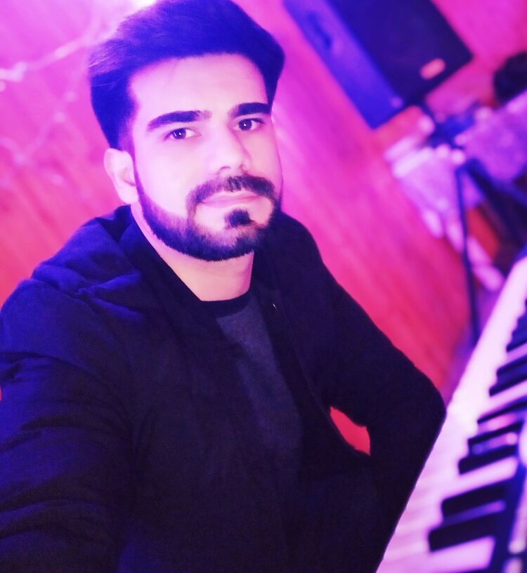  19356858  Samir, 36 ,    