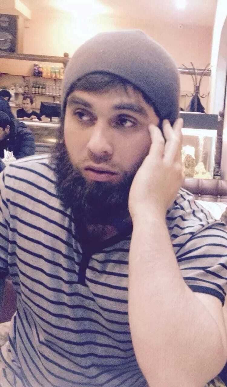  27057408  Adam, 33 ,    -