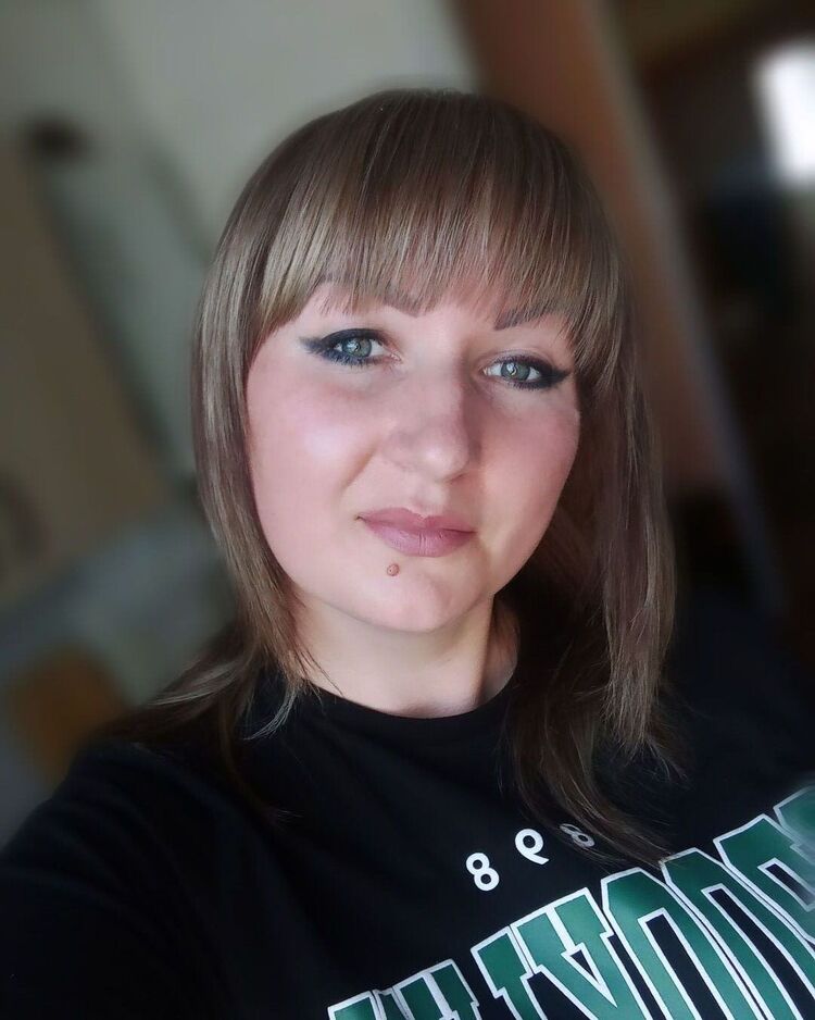  47042198  , 35 ,    