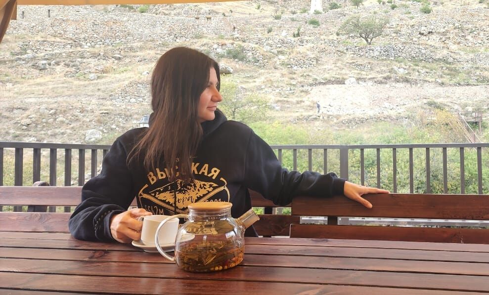  38083278  , 37 ,    --