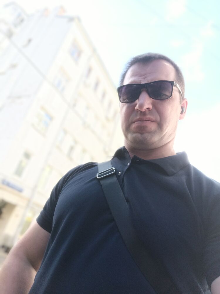  ,   Dima, 44 ,   ,   , c , 