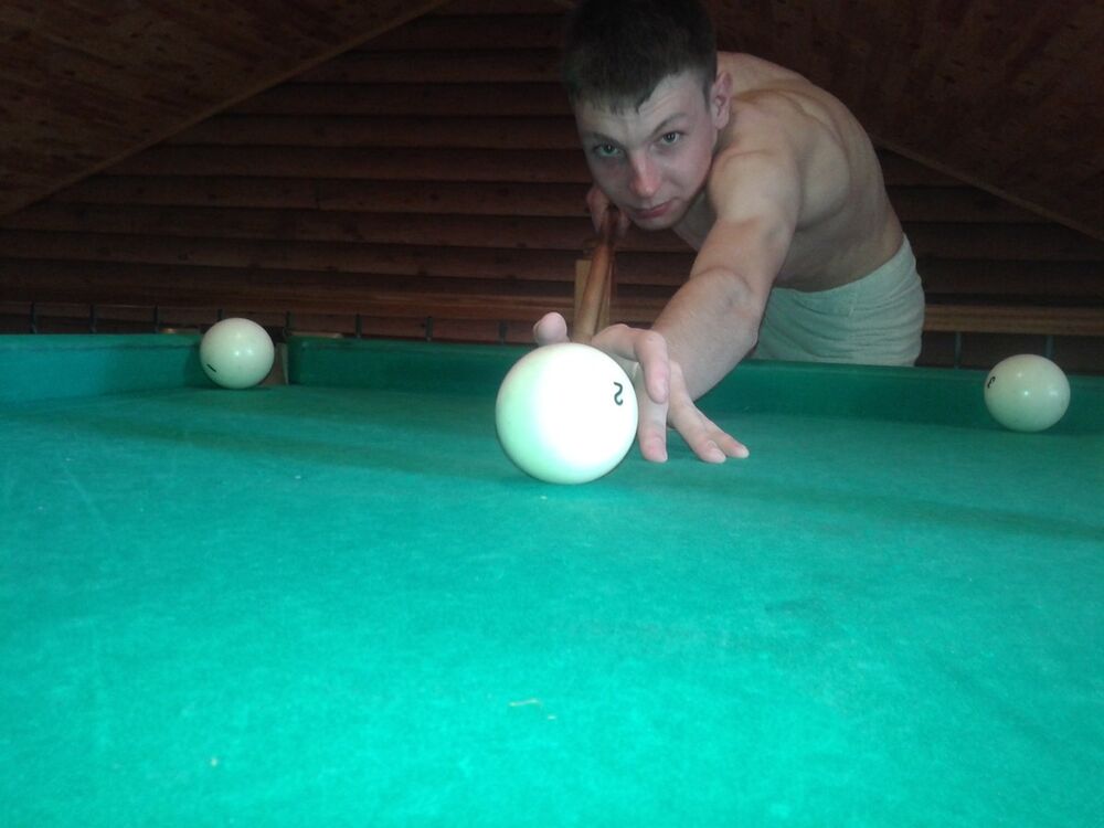  8022288  Ivan, 32 ,    