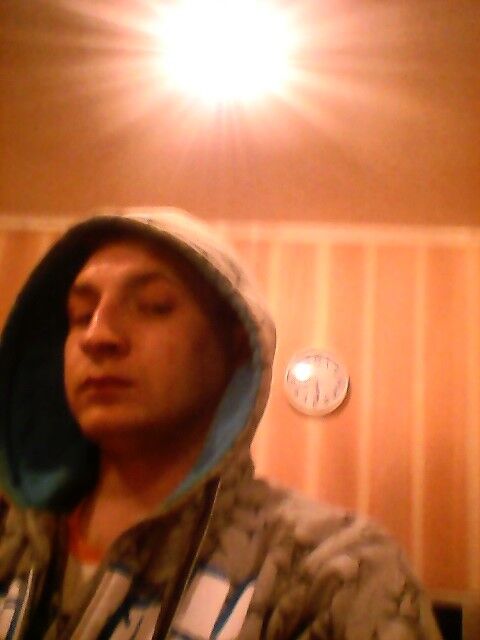  4206978  Andrei, 33 ,    