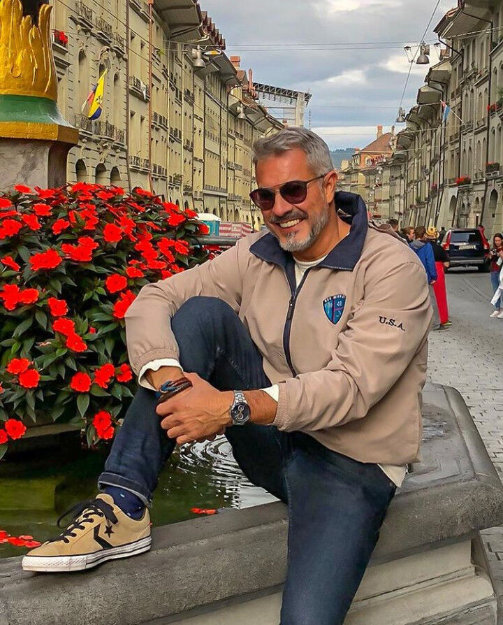  ,   Mark, 65 ,   ,   , c 