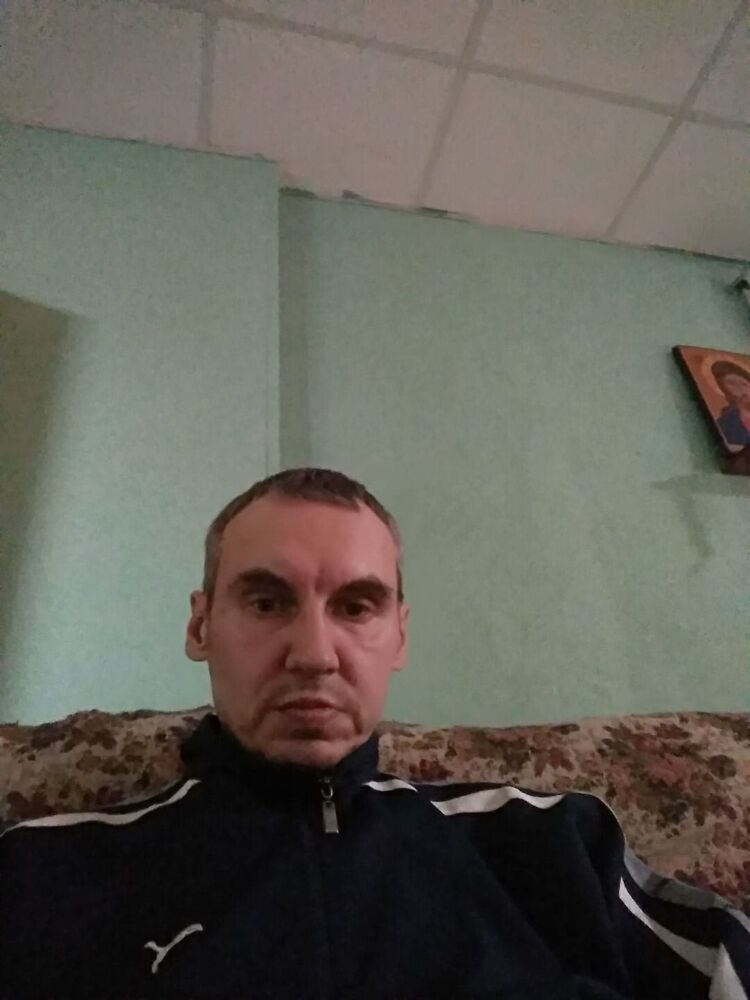  24818928  Aleksangr, 49 ,    