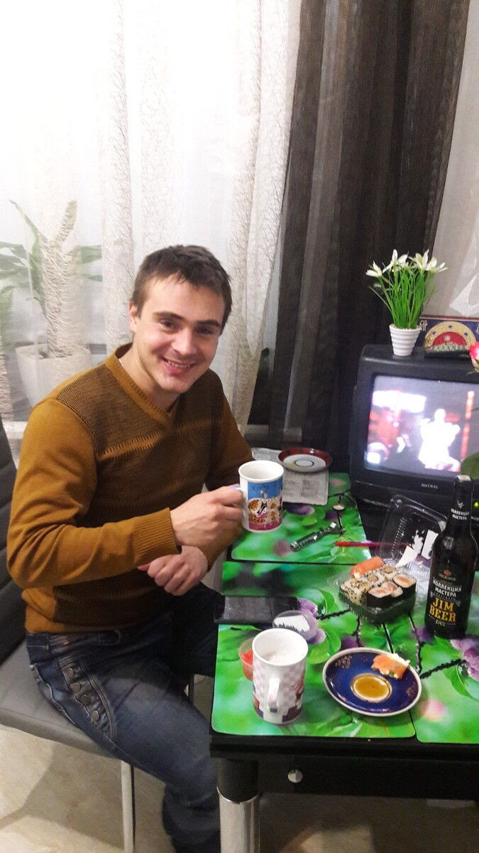  ,   Alex, 35 ,   
