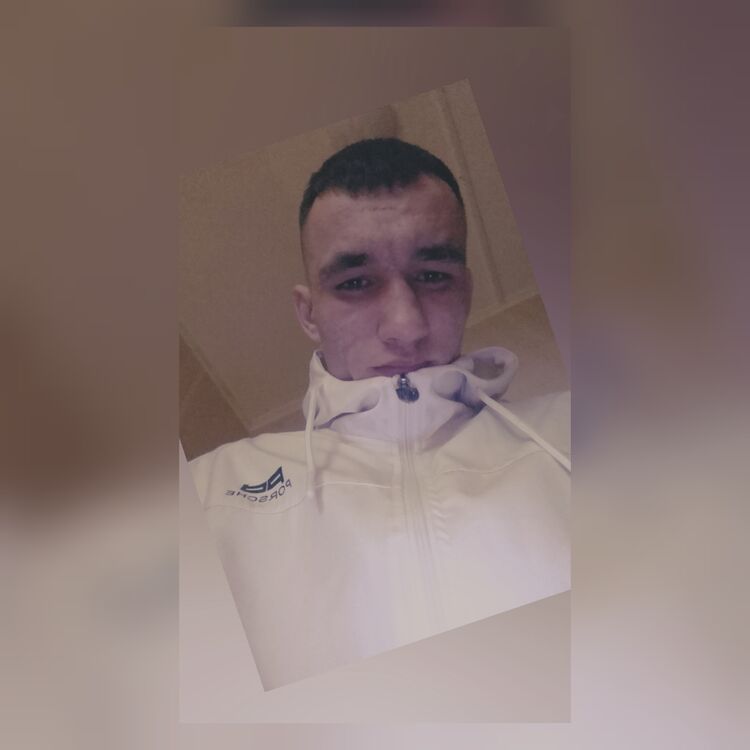  39570118  Damir, 25 ,    