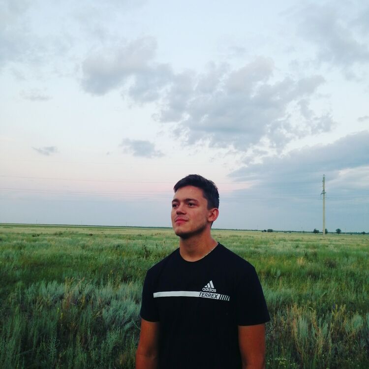  ,   Ivan, 24 ,   ,   