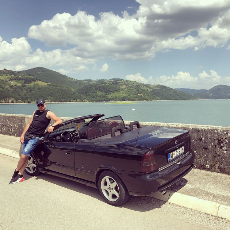  ,   Denis, 38 ,   ,   
