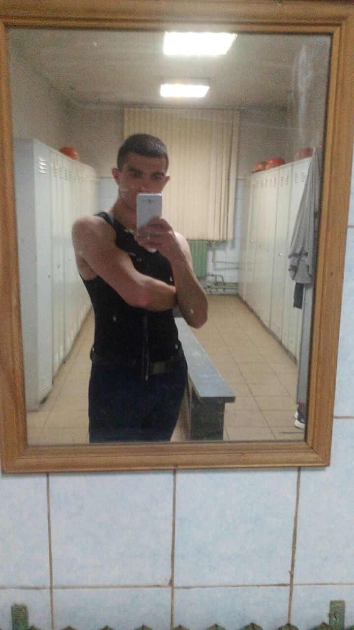  ,   Pavel, 32 ,   ,   
