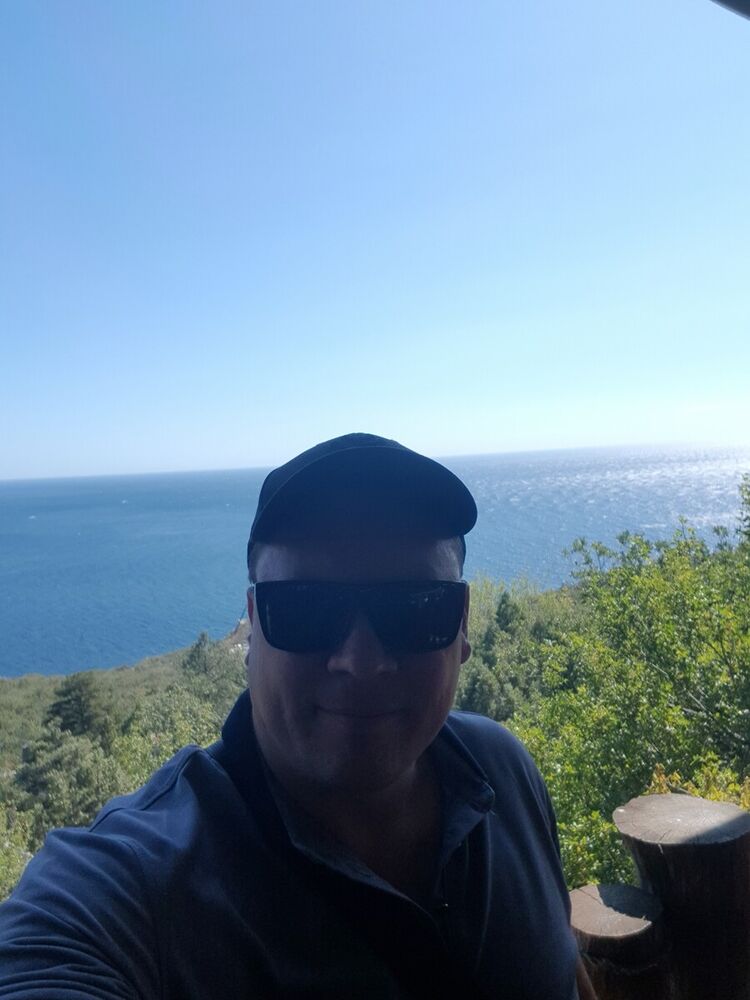  --,   , 44 ,     , c 