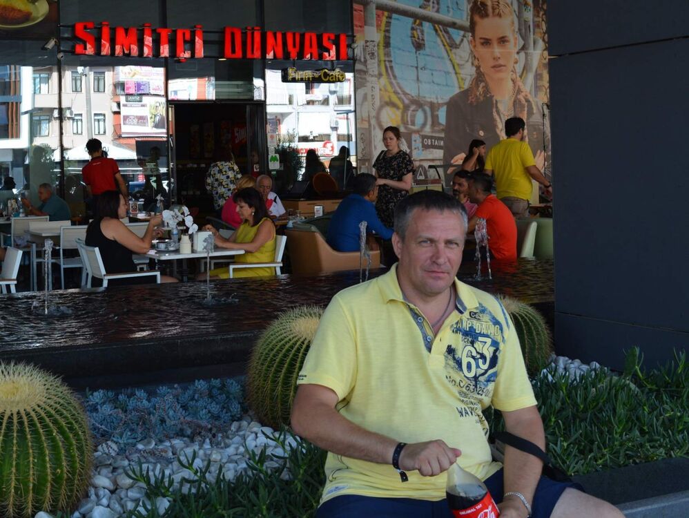  32957208  Dmitriy, 51 ,    