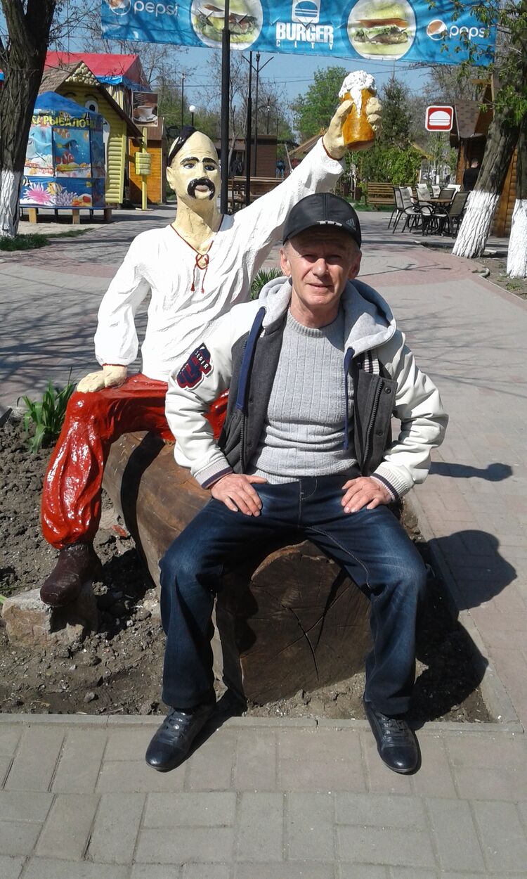  ,   Nikolay, 67 ,   c 