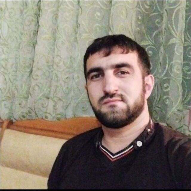  38640698  Salekh, 39 ,    