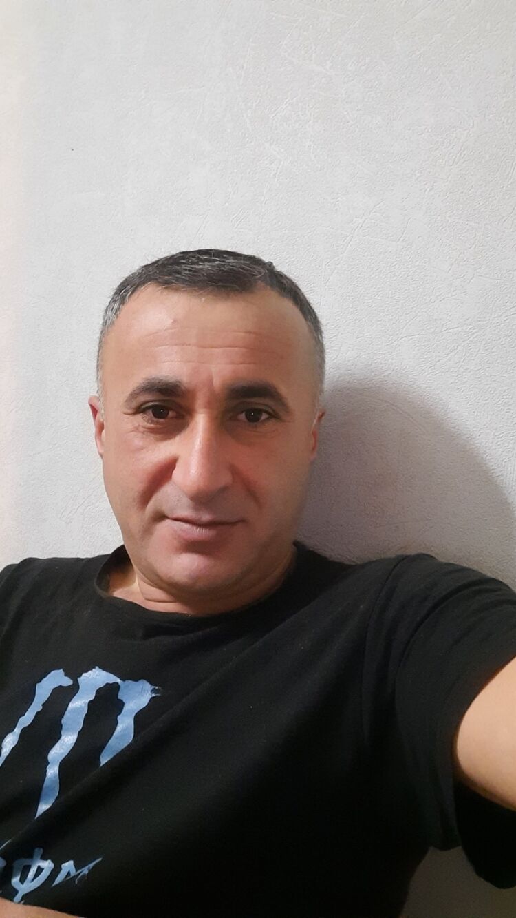  29270918  Zaur, 45 ,    