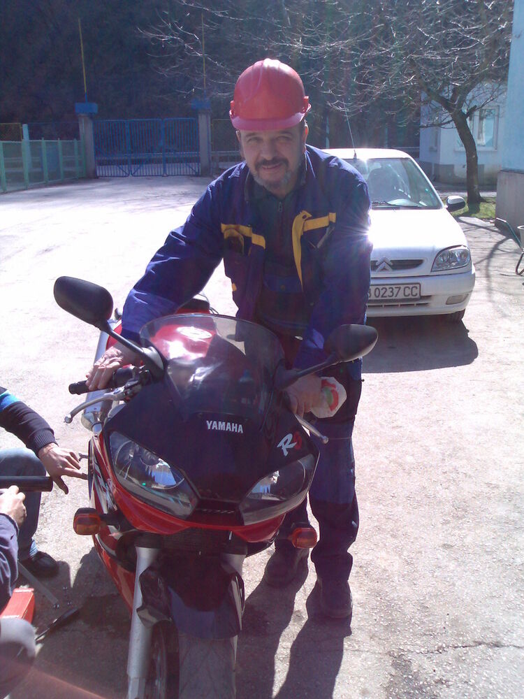  10886538  Micho, 71 ,    