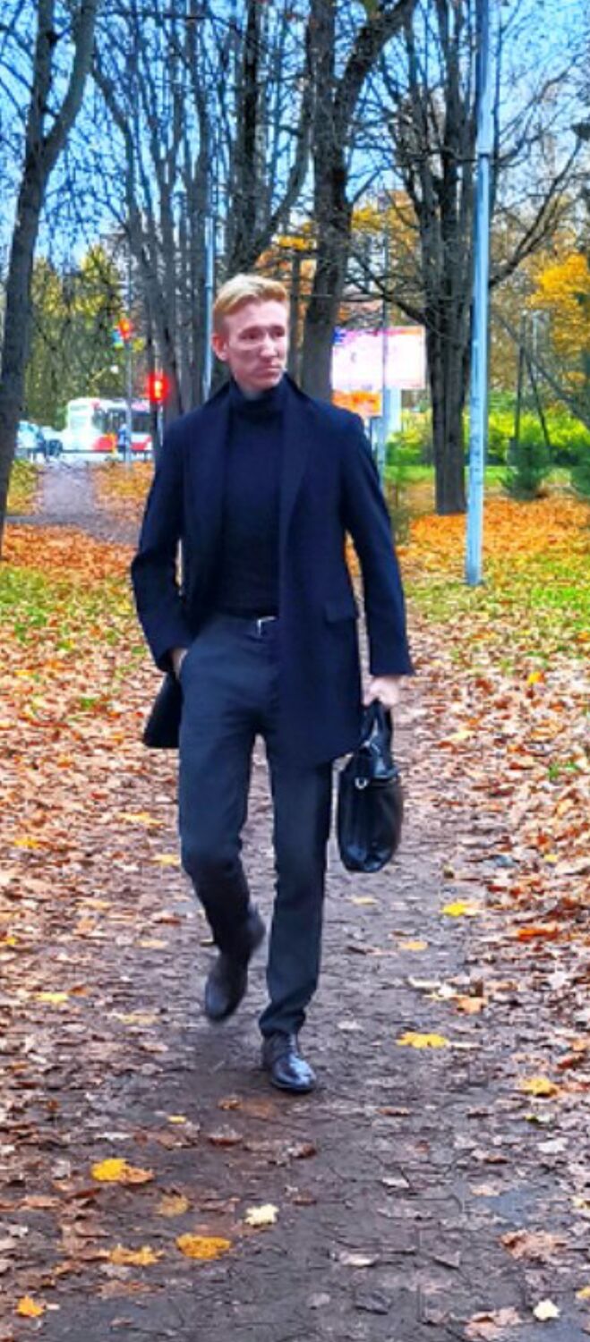  54240648  , 19 ,    -