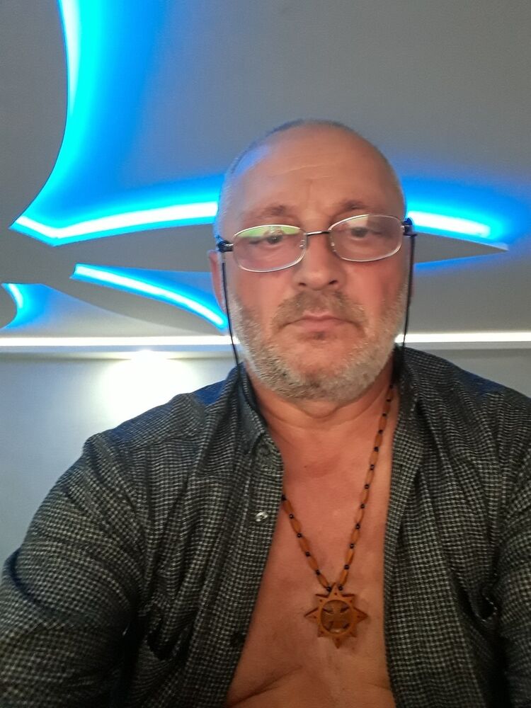  ,   Maxo, 59 ,   ,   , c 