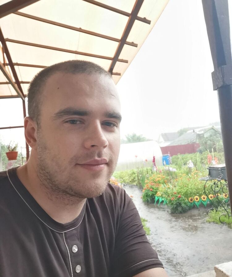  43528268  , 37 ,    