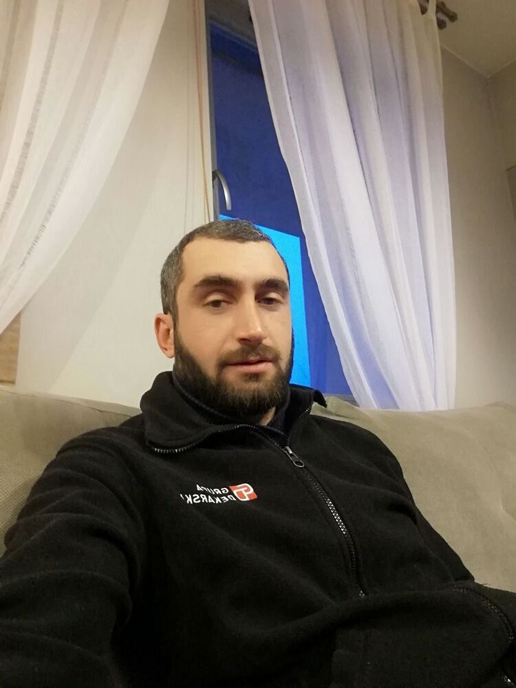  ,   Irakli, 33 ,   ,   