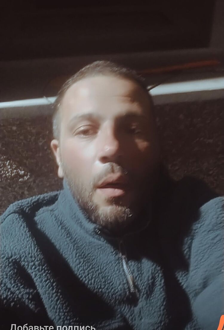  54154298  Maco, 38 ,    