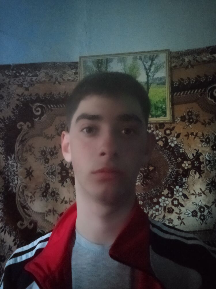  43467748  Ivanov, 19 ,    