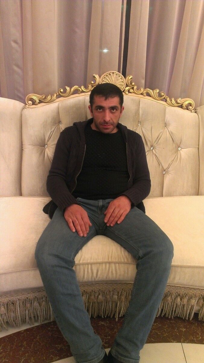  10868958  Harut, 43 ,    