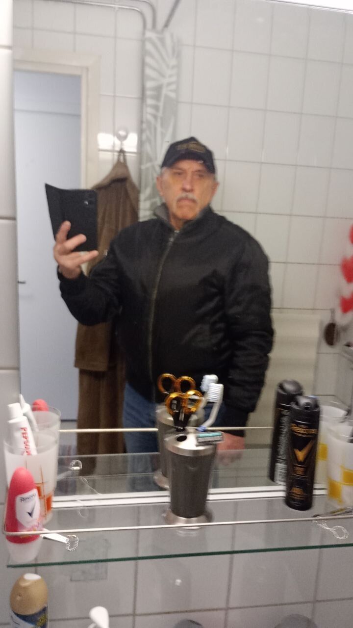  43074758  , 57 ,    